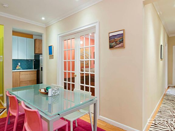 3rd image of 3006 29th St APT 4L