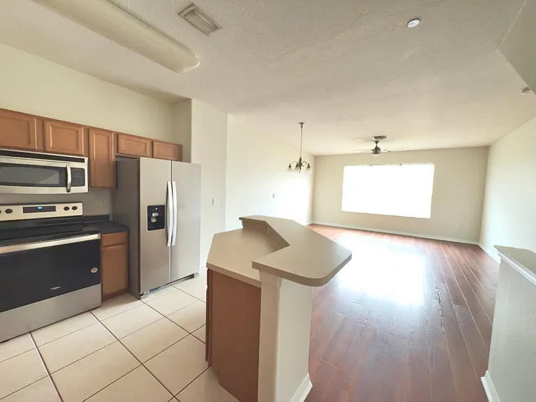 2526 Lexington Oak Dr — Photo 8