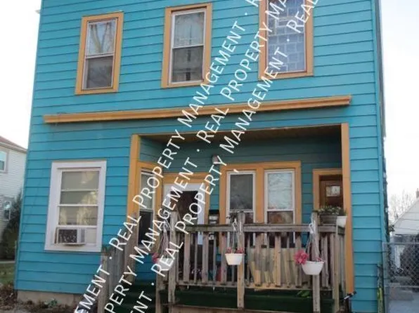 1425 S 7th St, Milwaukee, WI 53204