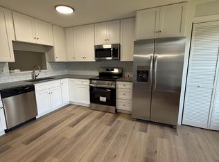 28 Sandstone Ct, Baltimore, MD 21236