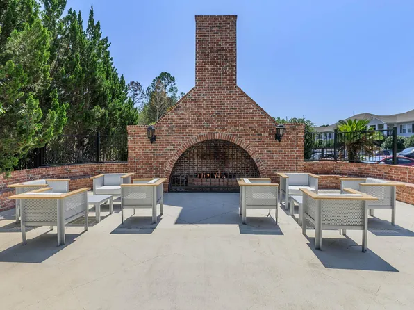 Arbor Place Apartments