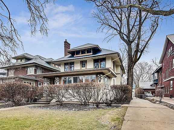 3rd image of 730 N Oak Park Ave