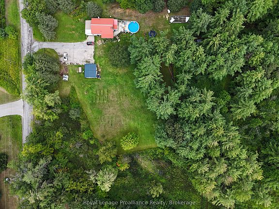 3rd image of 59 Helyer Rd