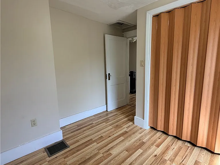 1704 State Ave — Photo 16