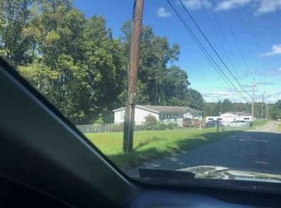 1137 Rogers St, Oak Hill, WV 25901