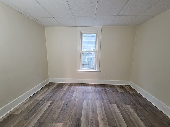 5th image of 428 E 13th St Floor 1