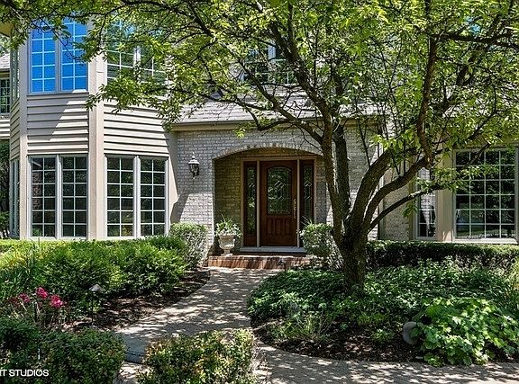 3rd image of 208 Fiala Woods Ct