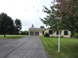 9N546 Nokomis Ln, Elgin, IL 60124