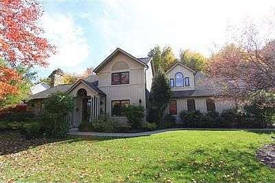 5th image of 35610 Spicebush Ln