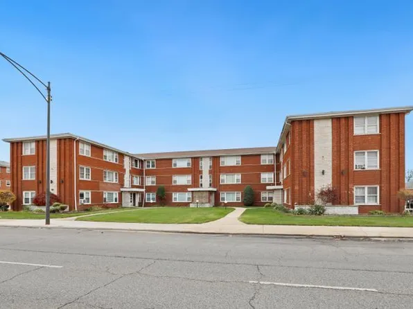 7964 S Pulaski Rd APT 206, Chicago, IL 60652