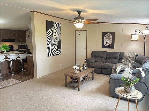 4th image of 2526 Lake Ave #2526