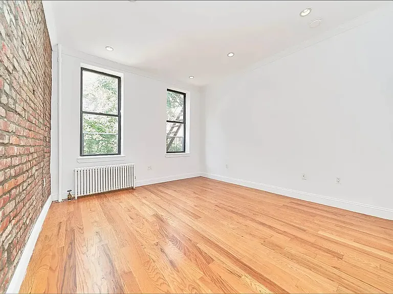 354 State St #3B — Photo 2