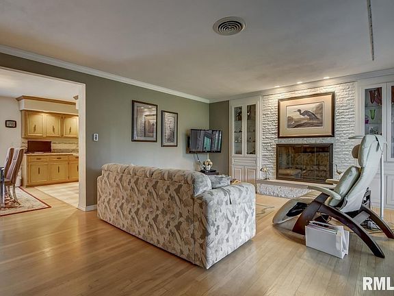 4th image of 9 Ridgeview Dr