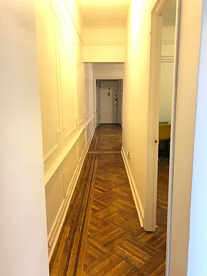 Rented by Lang Realty LLC | media 6