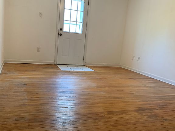 4th image of 1244 Federal St #2