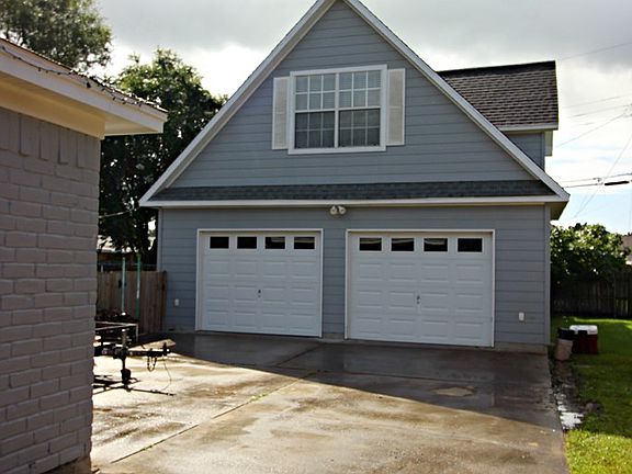 4th image of 3149 Merriman St