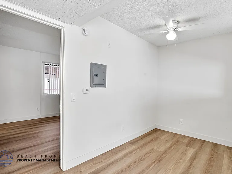 Grand View Tower Apartments — Photo 5