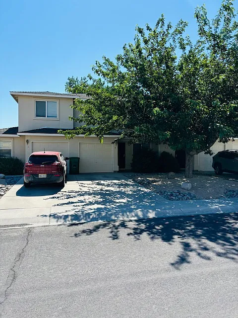 3 bed, 2.5 bath, 1355 sqft, $1,795 — Photo 1