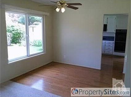 3rd image of 723 Bluebonnet Ct