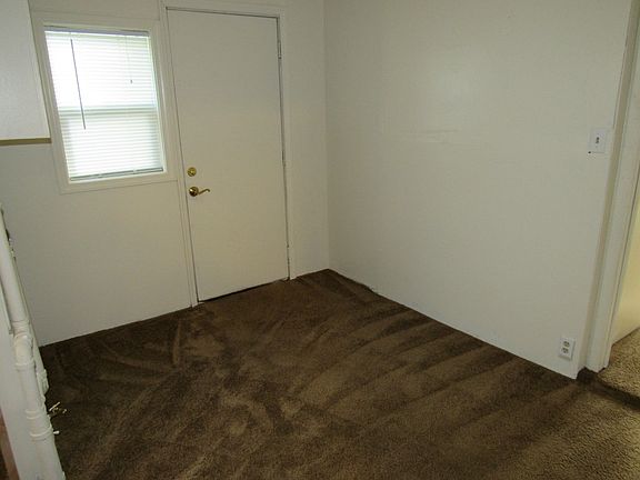 4th image of 808 Naval Ave
