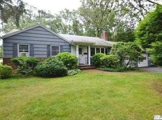 18 Burford Dr, Commack, NY 11725