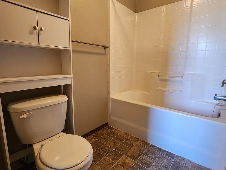 199 Goldmyer Dr — Photo 11