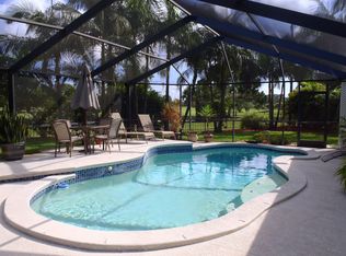 642 Mehlenbacher Rd, Belleair, FL 33756