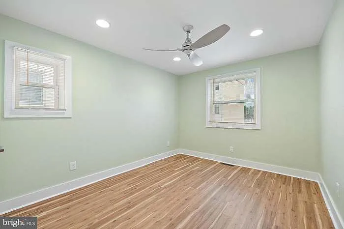 2225 S Rosewood St — Photo 9