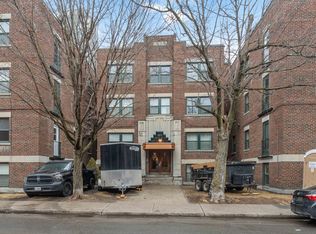 235 Cooper St #6, Ottawa, ON K2P0G2