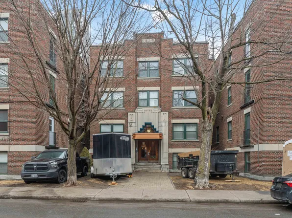 235 Cooper St #6, Ottawa, ON K2P 0G2