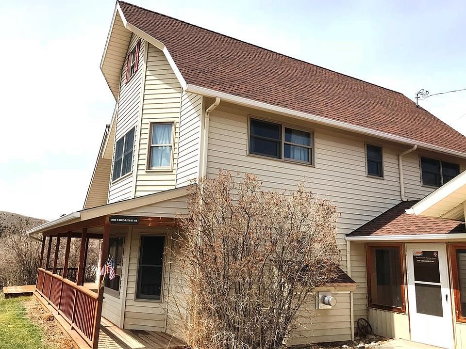 205 West Broadway Street - Virginia City