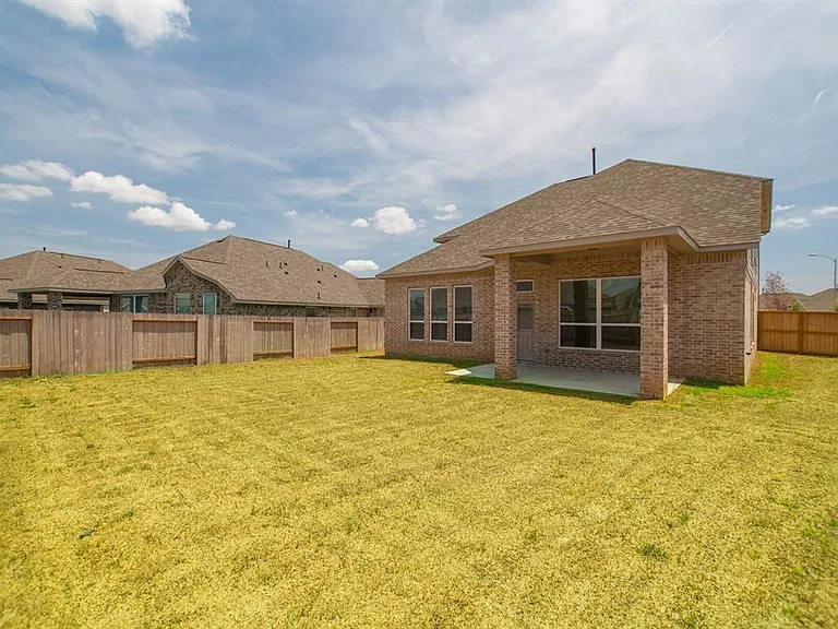 30014 Twisting Springs Dr — Photo 27