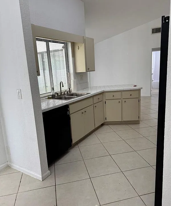 10630 NW 2nd Pl