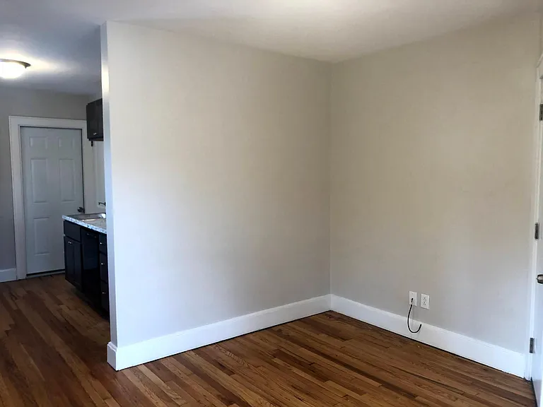 132 N Broad St — Photo 11