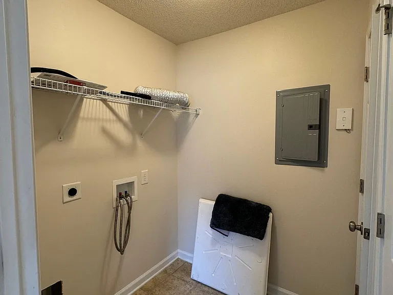 4306 Timberbrooke Dr #2C — Photo 34