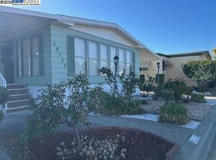 29133 De La Cruz Rd, Hayward, CA 94544