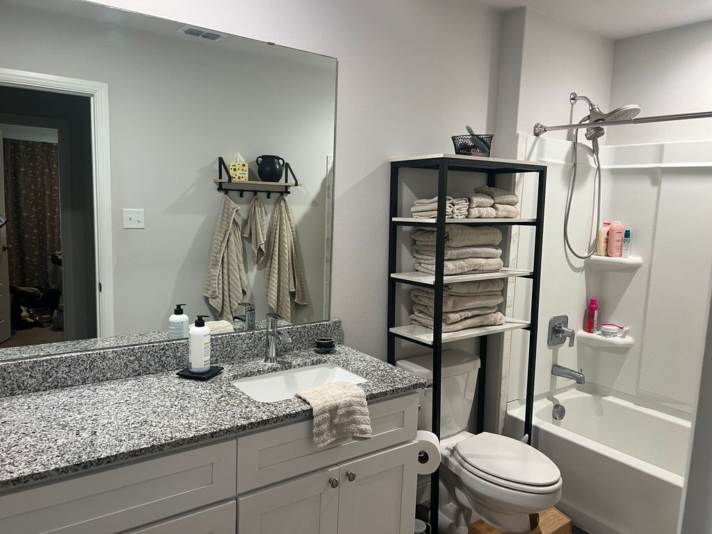 2634 Plymouth Rock Rd - Property Image