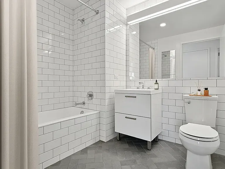 180 Broome St #1607 — Photo 3