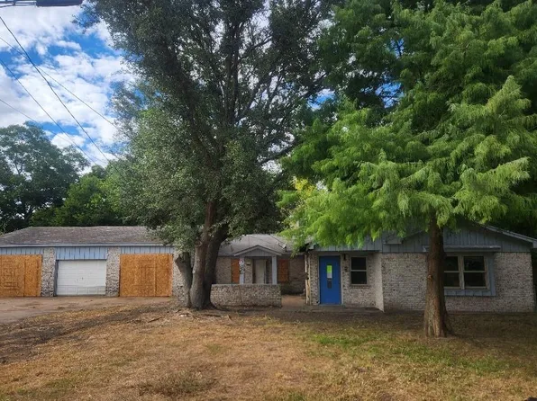 230 Kansas St, Bacliff, TX 77518