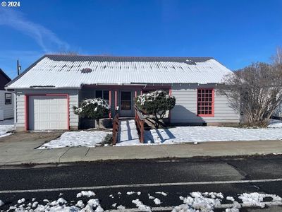 350 S Main St, Prairie City, OR, 97869