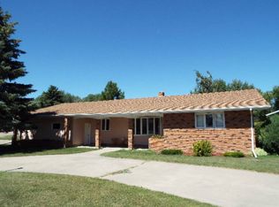 903 4th St NE, Fessenden, ND 58438