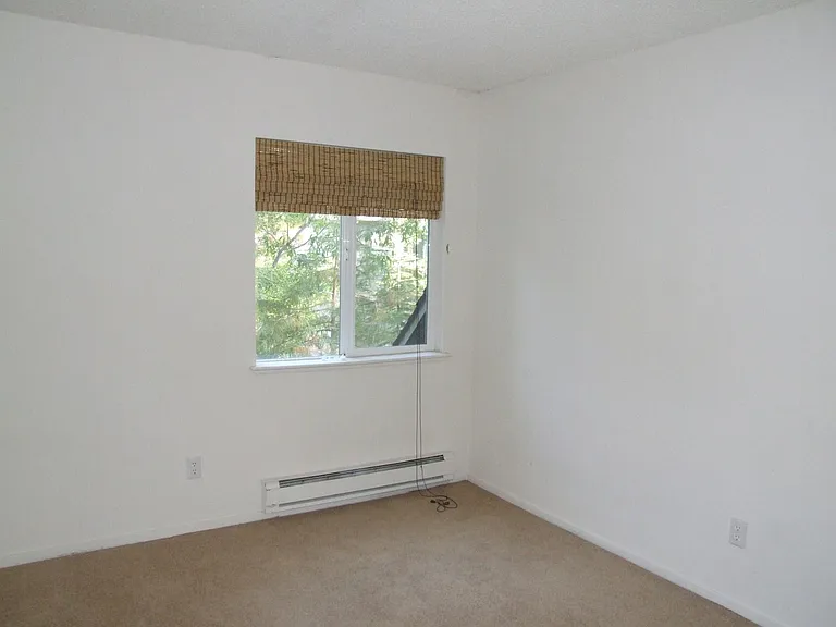 801 Northwood Blvd #21 — Photo 4