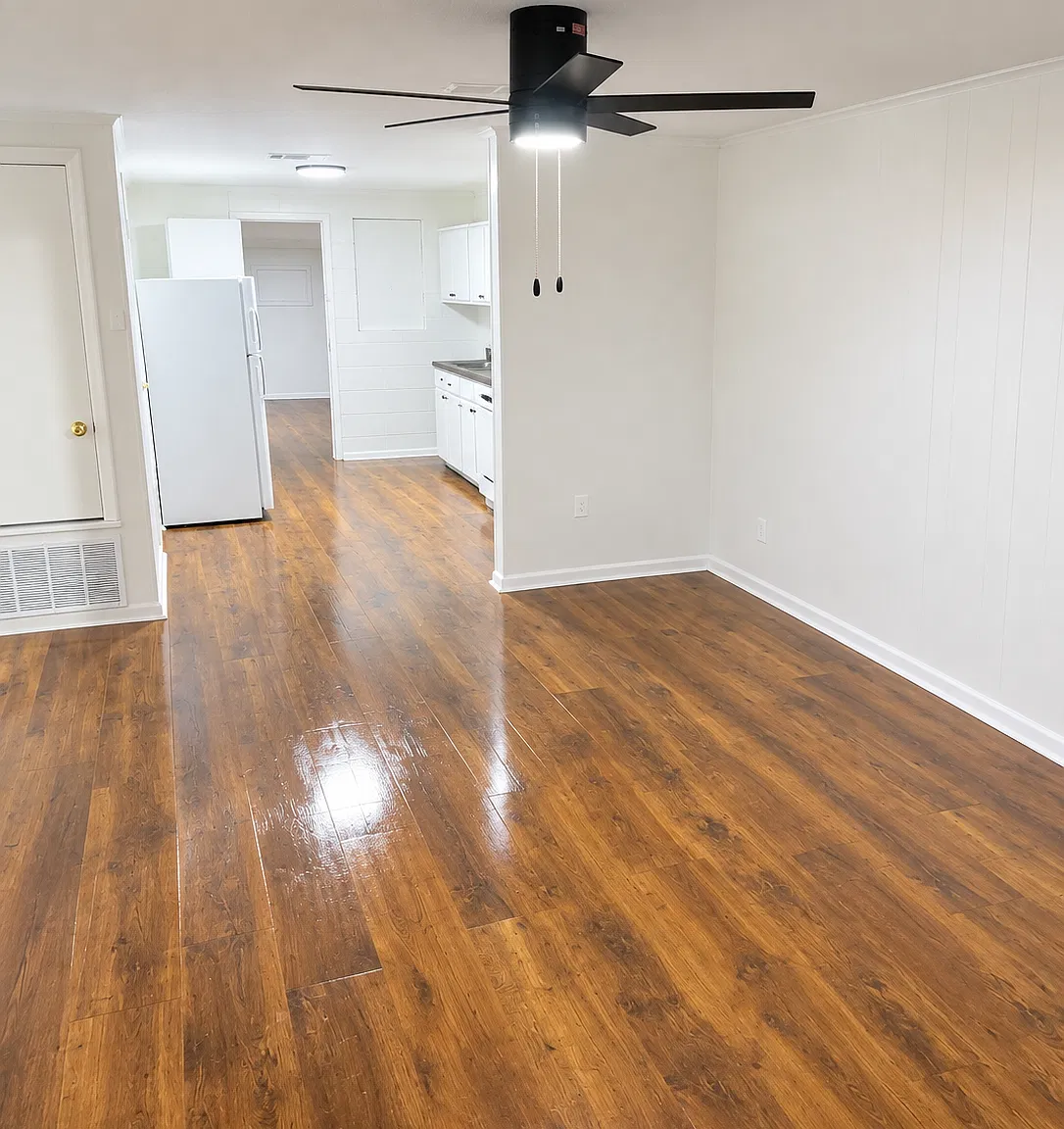 3 bed, 1010 sqft, $850 — Photo 3