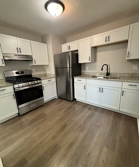 4364 Buchanan St — Photo 6