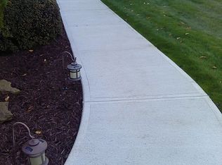 253 Willow Dr, Monroeville, PA 15146