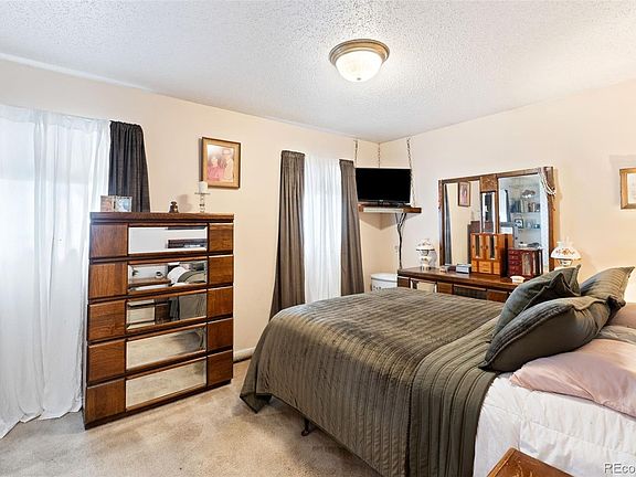 5th image of 2346 Laramie Drive