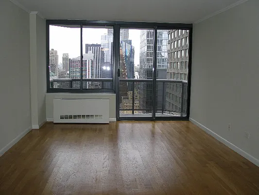 Rented by Stonehenge NYC LLC | media 16