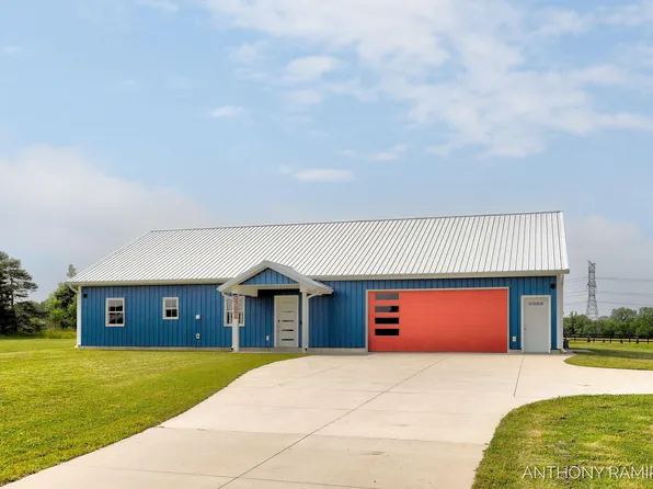 7530 Adams St, Zeeland, MI 49464