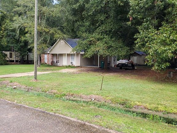 2nd image of 27648 Lake Ora Dr