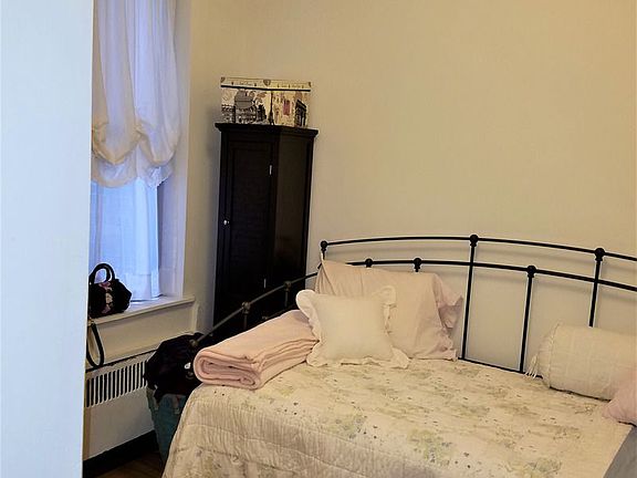 2nd image of 205 E 73rd St #12A